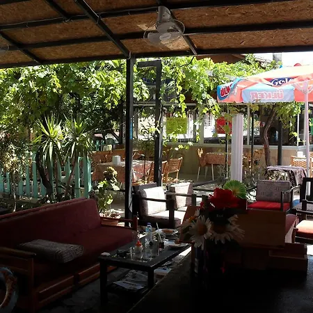 Ozalp Aparthotel 3*